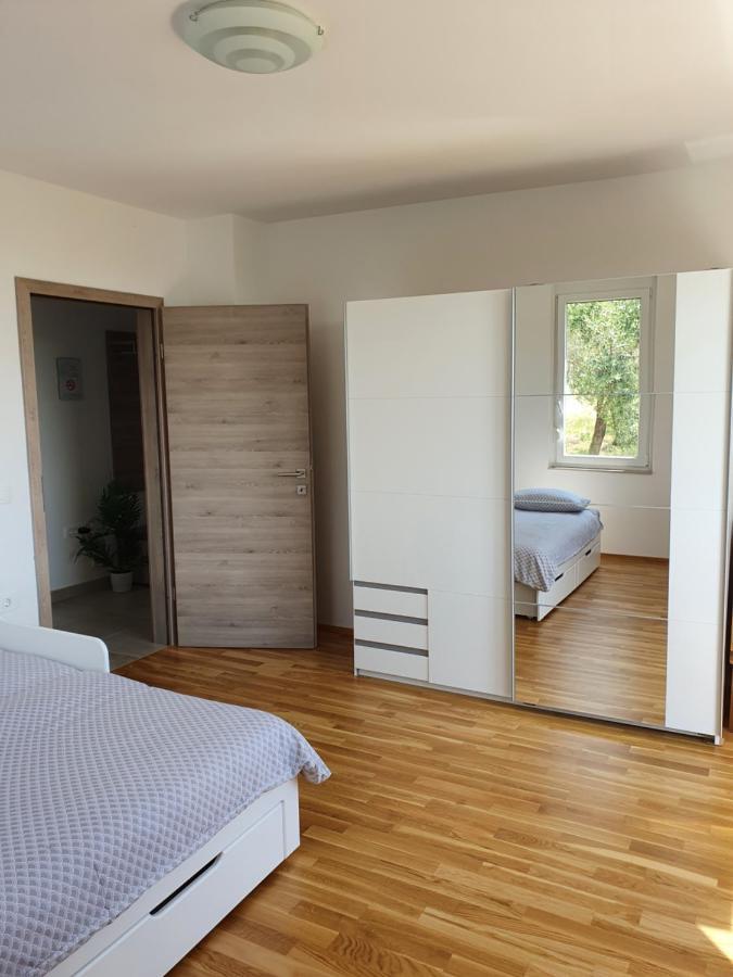 Apartma Zdenko Izola Esterno foto